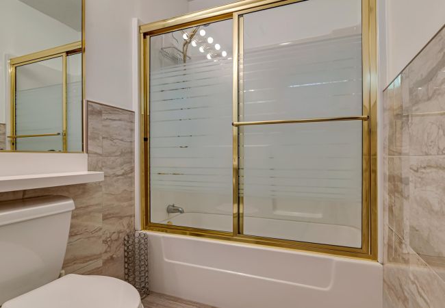 House in Tannersville - The Best Views From Camelback House in Tannersville - The Best Views From Camelback