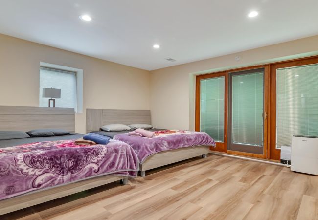 House in Tannersville - The Best Views From Camelback House in Tannersville - The Best Views From Camelback