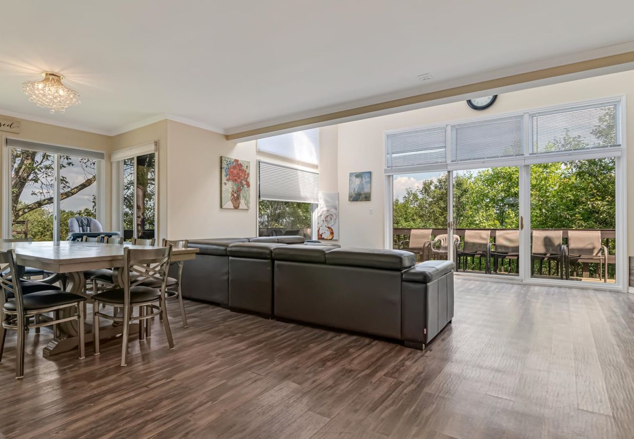 House in Tannersville - The Best Views From Camelback
