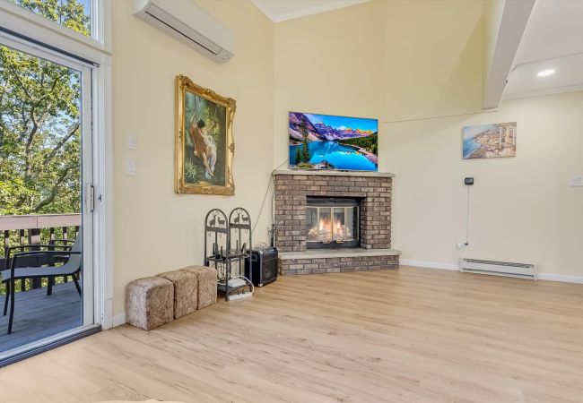 House in Tannersville - Cozy Modern Camelback House House in Tannersville - Cozy Modern Camelback House