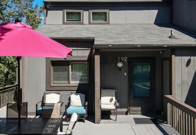 House in Tannersville - Cozy Modern Camelback House House in Tannersville - Cozy Modern Camelback House