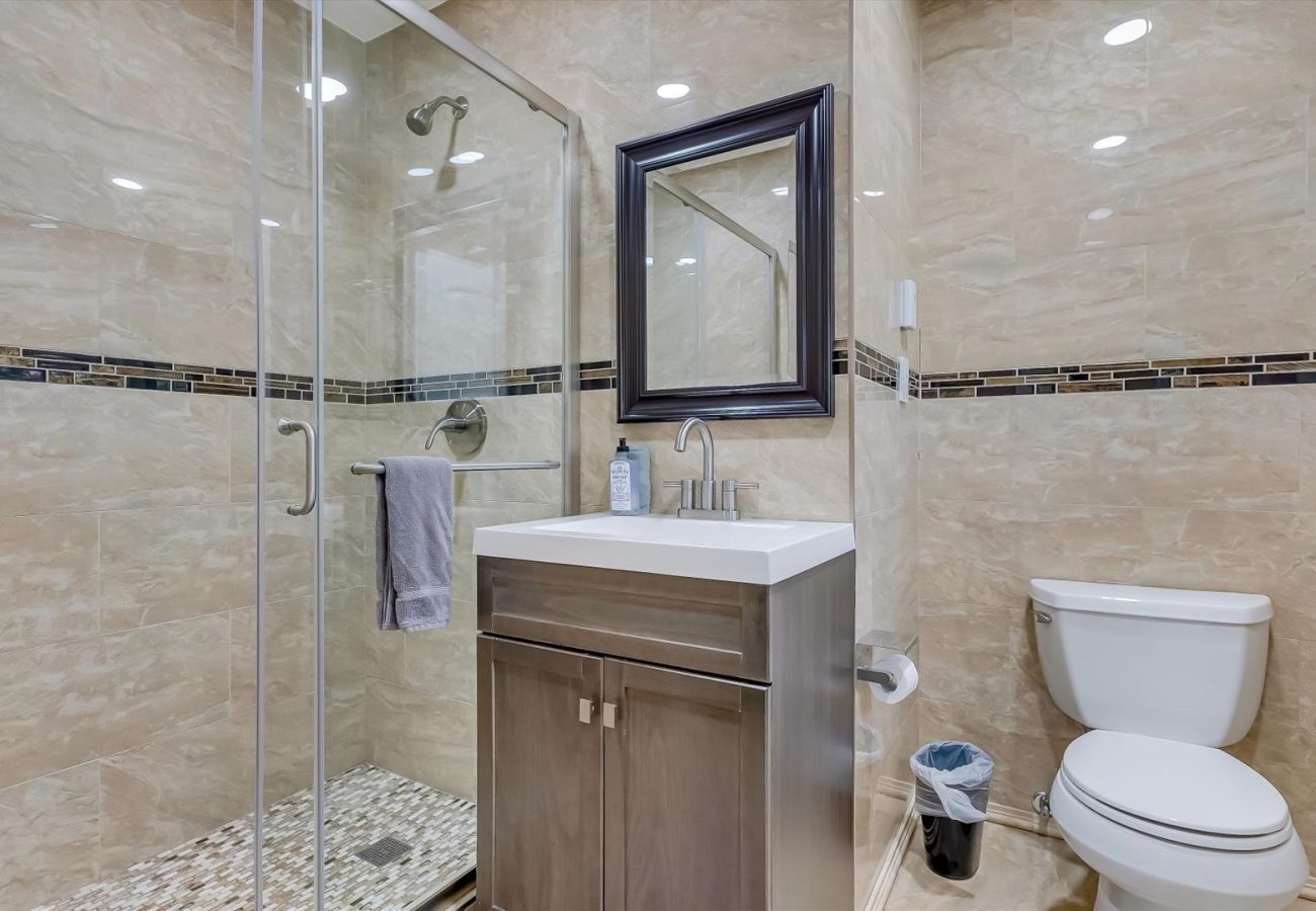 House in Tannersville - Cozy Modern Camelback House