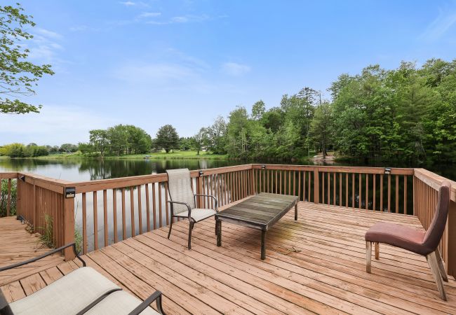 House in Pocono Lake -  Luxury Lake Front Camelot Villa House in Pocono Lake -  Luxury Lake Front Camelot Villa