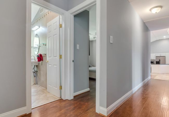 House in Pocono Lake -  Luxury Lake Front Camelot Villa House in Pocono Lake -  Luxury Lake Front Camelot Villa