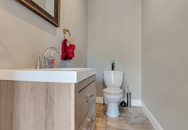 House in Pocono Lake -  Luxury Lake Front Camelot Villa House in Pocono Lake -  Luxury Lake Front Camelot Villa