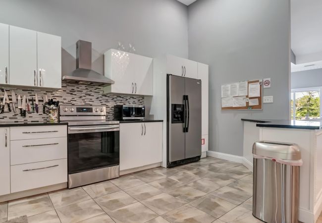 House in Pocono Lake -  Luxury Lake Front Camelot Villa House in Pocono Lake -  Luxury Lake Front Camelot Villa