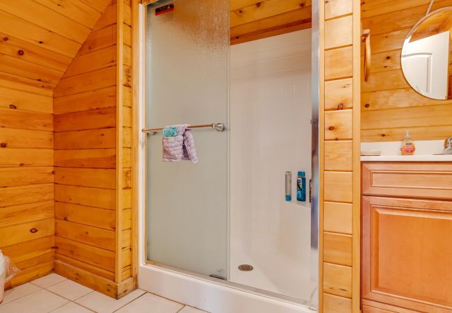 House in Pocono Lake -  Luxury Lake Front Camelot Villa House in Pocono Lake -  Luxury Lake Front Camelot Villa