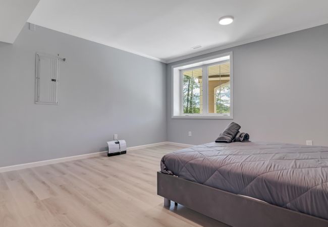 House in Blakeslee - Frontlake Luxury Pocono Mansion   House in Blakeslee - Frontlake Luxury Pocono Mansion